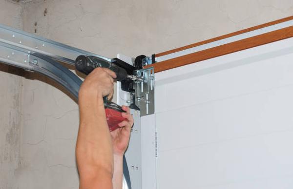 Comprehensive Garage Door Services for Repairs, Maintenance, and Installation