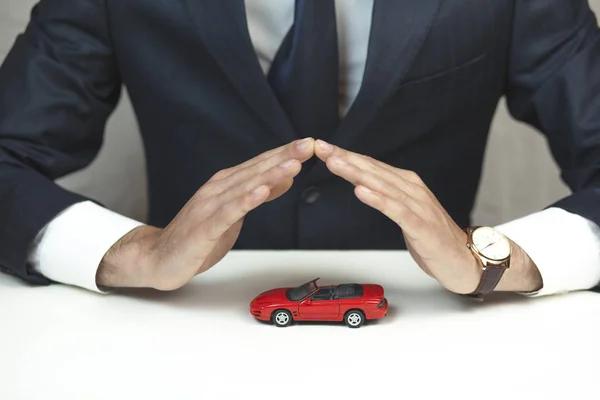 How to Choose the Right Auto Insurance Company San Diego Residents Trust